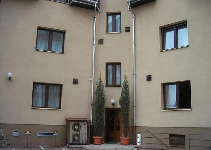 Forman Hotell 3*